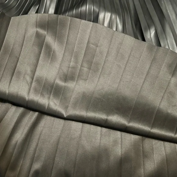 Scoop NYC Black Pleated Midi Skirt for Work - Picture 7 of 10